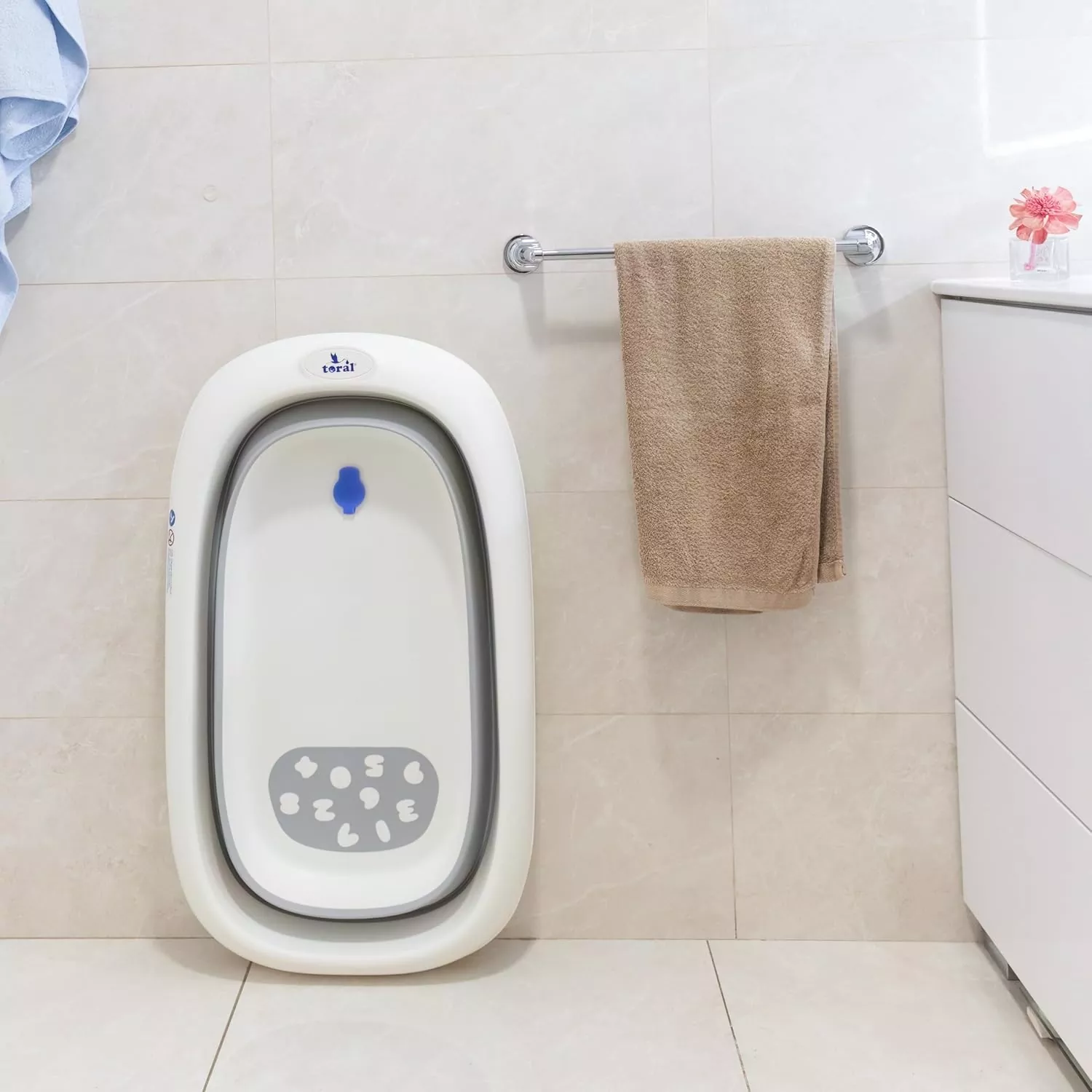 Bañera Plegable Iris con Accesorios 